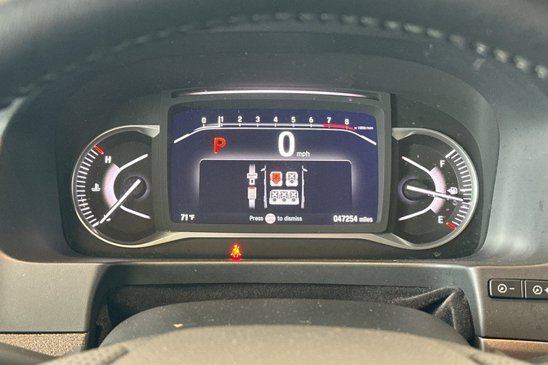 Honda Passport Vehicle Full-screen Gallery Image 24