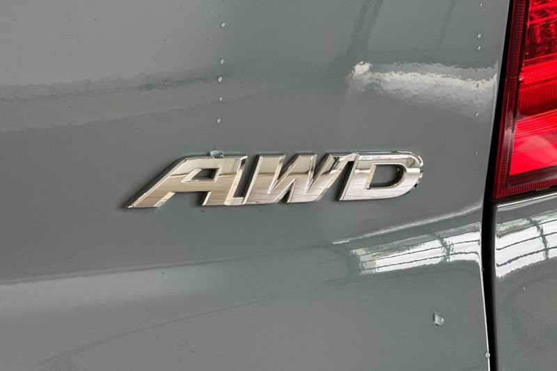 Honda Passport Vehicle Full-screen Gallery Image 27