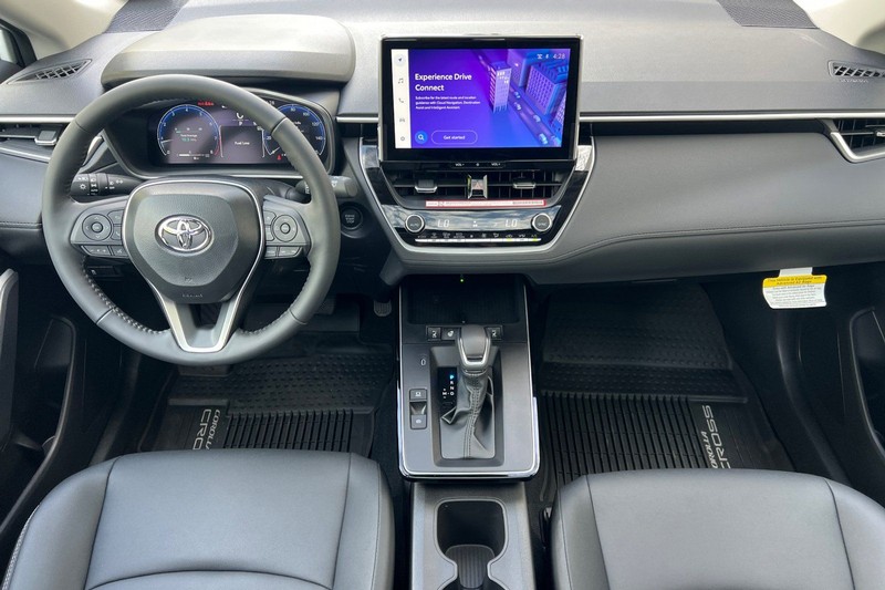 Toyota Corolla Cross Vehicle Full-screen Gallery Image 11