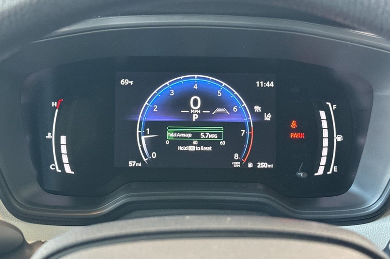 Toyota Corolla Vehicle Full-screen Gallery Image 24