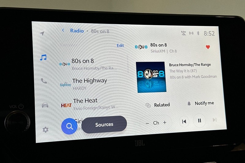 Toyota RAV4 Prime Vehicle Full-screen Gallery Image 18