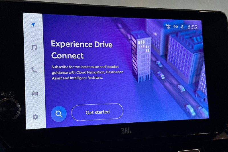 Toyota RAV4 Prime Vehicle Full-screen Gallery Image 19