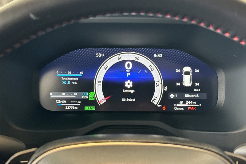 Toyota RAV4 Prime Vehicle Full-screen Gallery Image 25