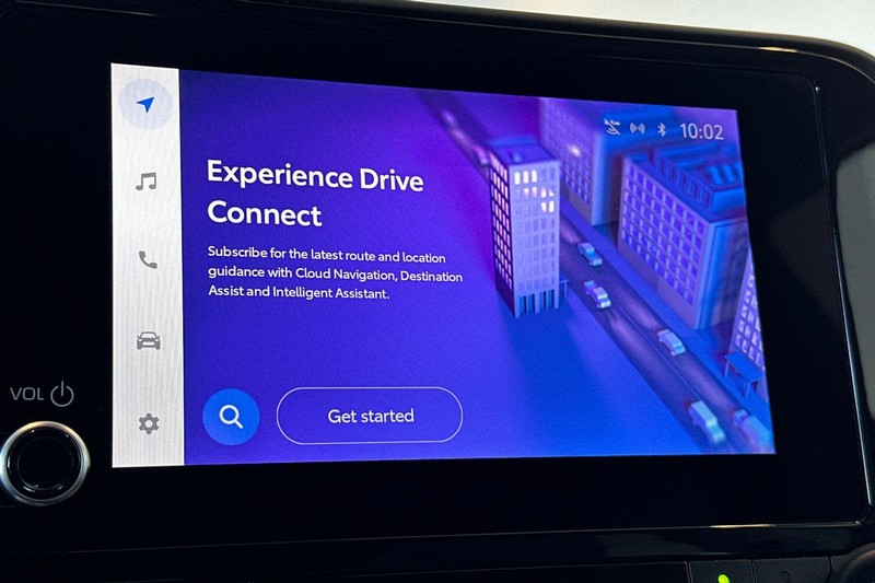 Toyota Highlander Vehicle Full-screen Gallery Image 19