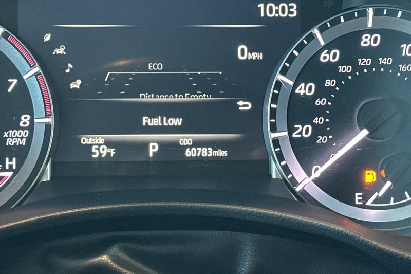 Toyota Highlander Vehicle Full-screen Gallery Image 26