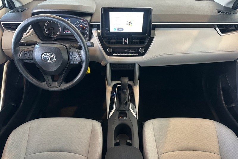 Toyota Corolla Cross Vehicle Full-screen Gallery Image 13