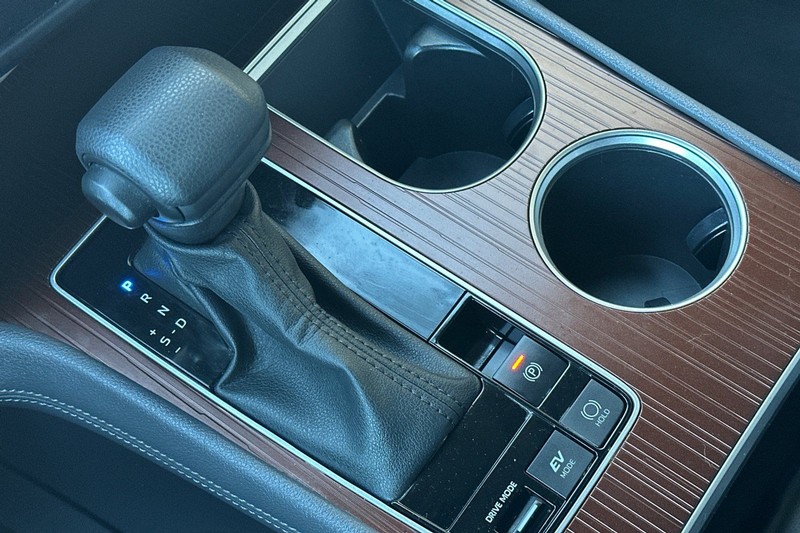 Toyota Sienna Vehicle Full-screen Gallery Image 22