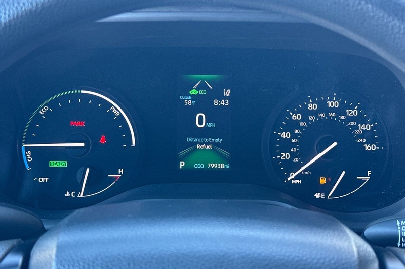 Toyota Sienna Vehicle Full-screen Gallery Image 25