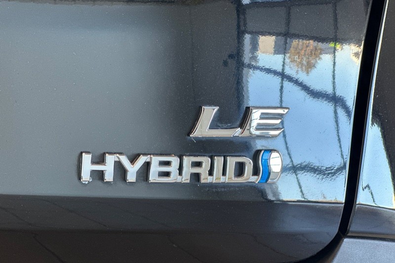 Toyota Sienna Vehicle Full-screen Gallery Image 28