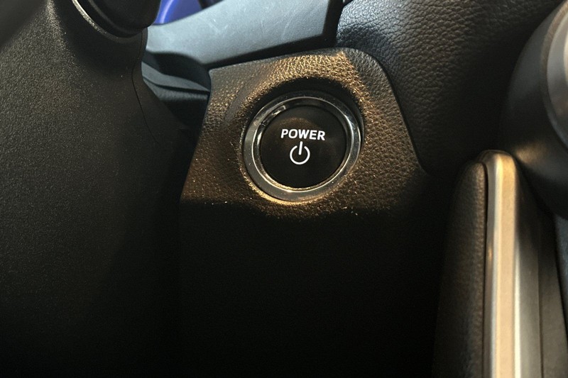 Toyota RAV4 Vehicle Full-screen Gallery Image 23