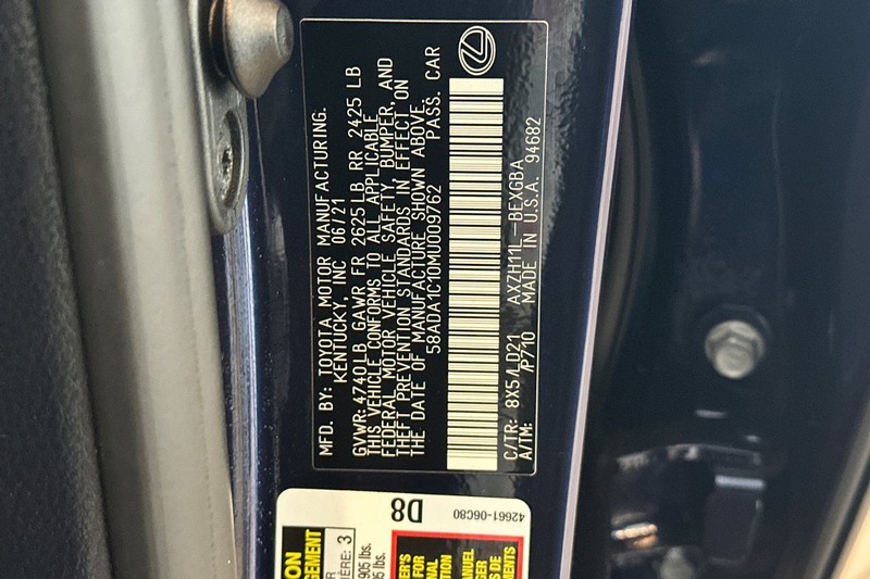 Lexus ES Vehicle Full-screen Gallery Image 28