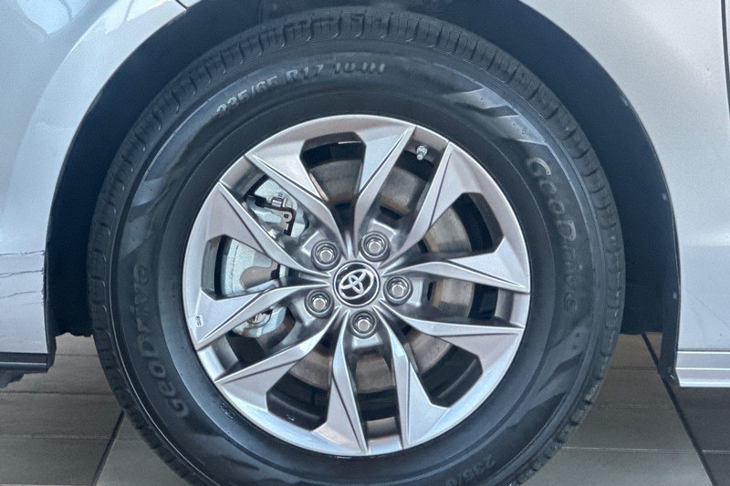 Toyota Sienna Vehicle Full-screen Gallery Image 27