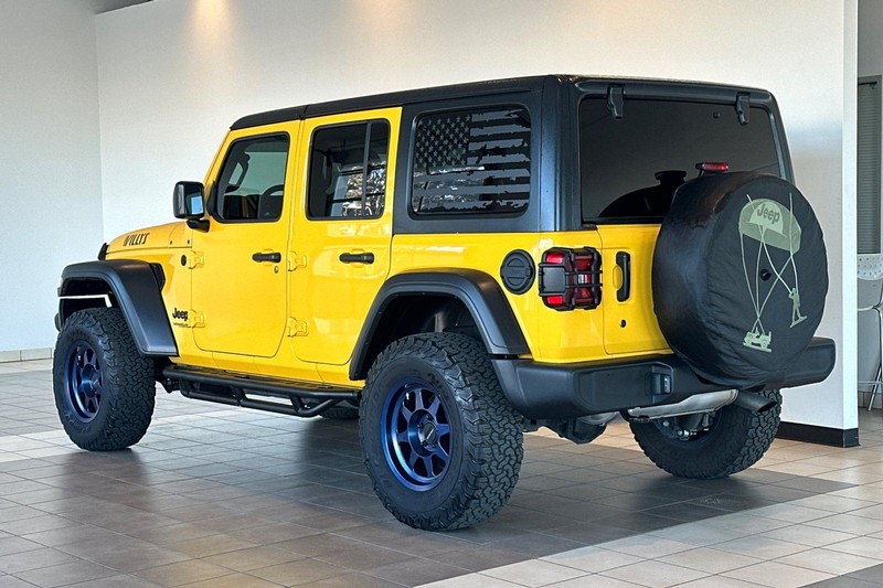 Jeep Wrangler Unlimited Vehicle Full-screen Gallery Image 06