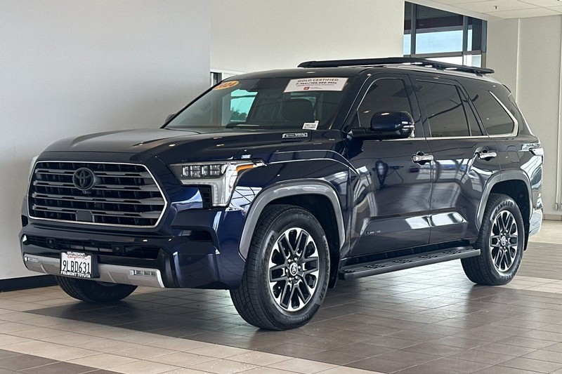 Toyota Sequoia Vehicle Full-screen Gallery Image 08