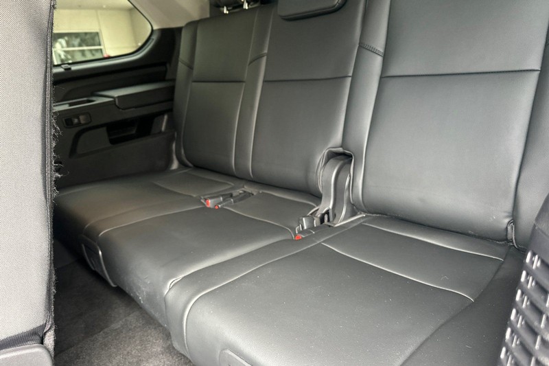 Toyota Sequoia Vehicle Full-screen Gallery Image 15