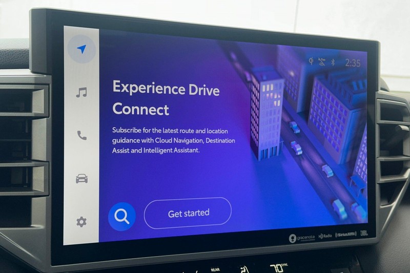 Toyota Sequoia Vehicle Full-screen Gallery Image 20