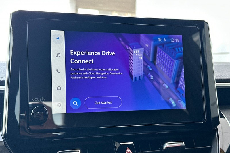 Toyota Corolla Hatchback Vehicle Full-screen Gallery Image 19