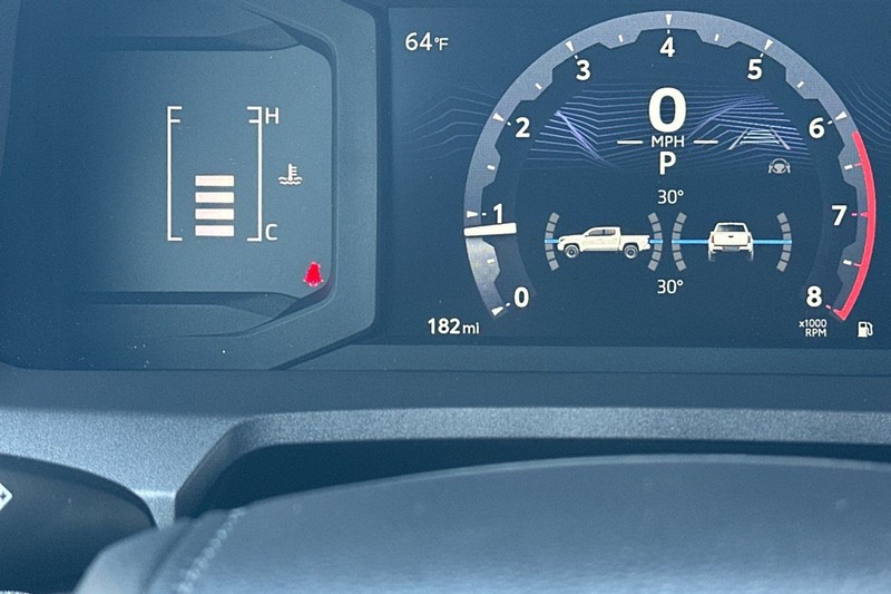 Toyota Tacoma 4WD Vehicle Full-screen Gallery Image 25