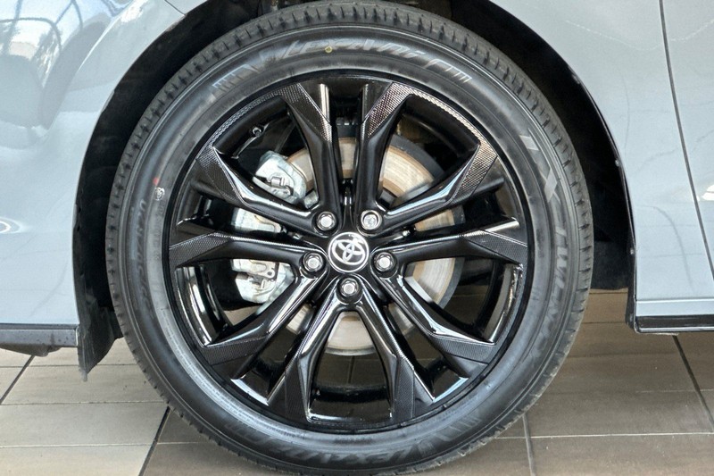 Toyota Sienna Vehicle Full-screen Gallery Image 28