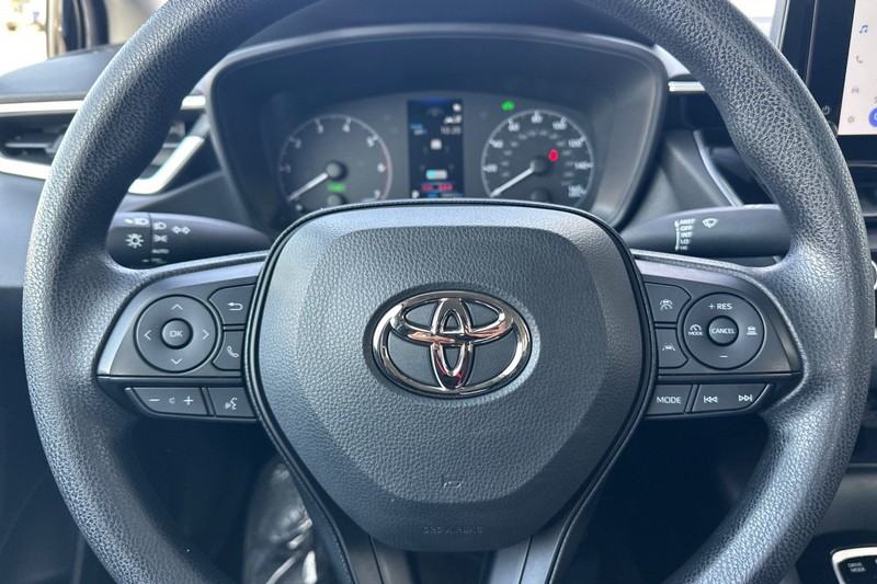 Toyota Corolla Vehicle Full-screen Gallery Image 23