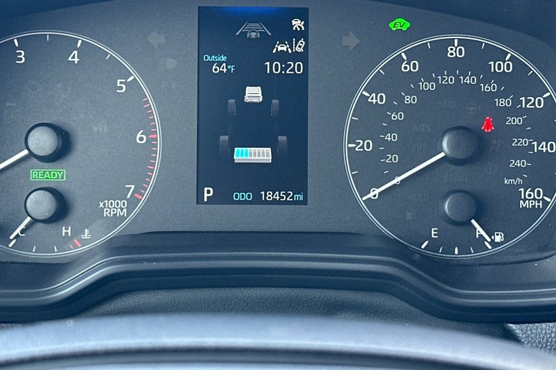 Toyota Corolla Vehicle Full-screen Gallery Image 25