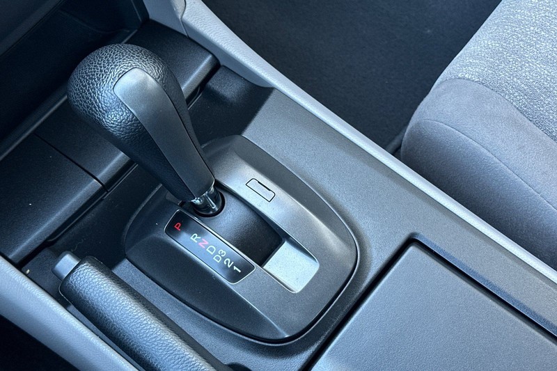 Honda Accord Sedan Vehicle Full-screen Gallery Image 19