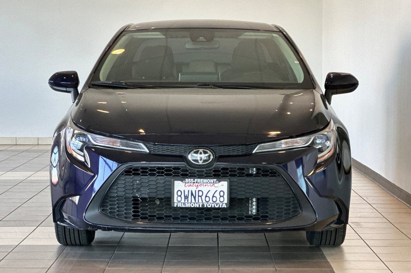 Toyota Corolla Vehicle Full-screen Gallery Image 09