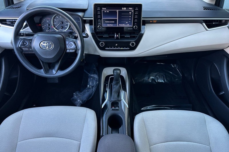 Toyota Corolla Vehicle Full-screen Gallery Image 13