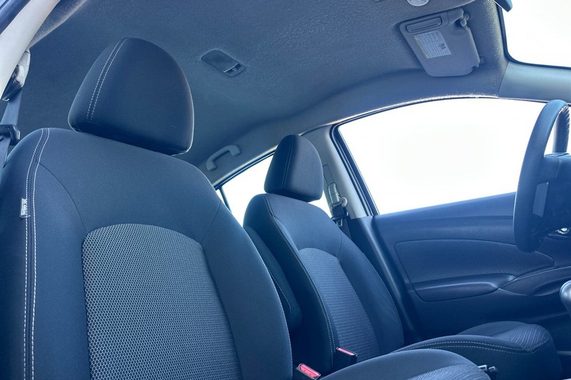 Nissan Versa Sedan Vehicle Full-screen Gallery Image 16