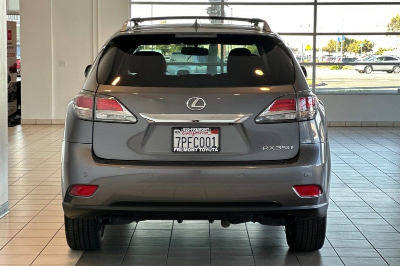 Lexus RX 350 Vehicle Full-screen Gallery Image 05