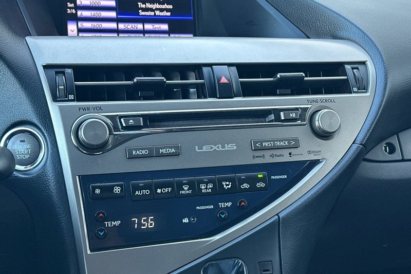 Lexus RX 350 Vehicle Full-screen Gallery Image 21