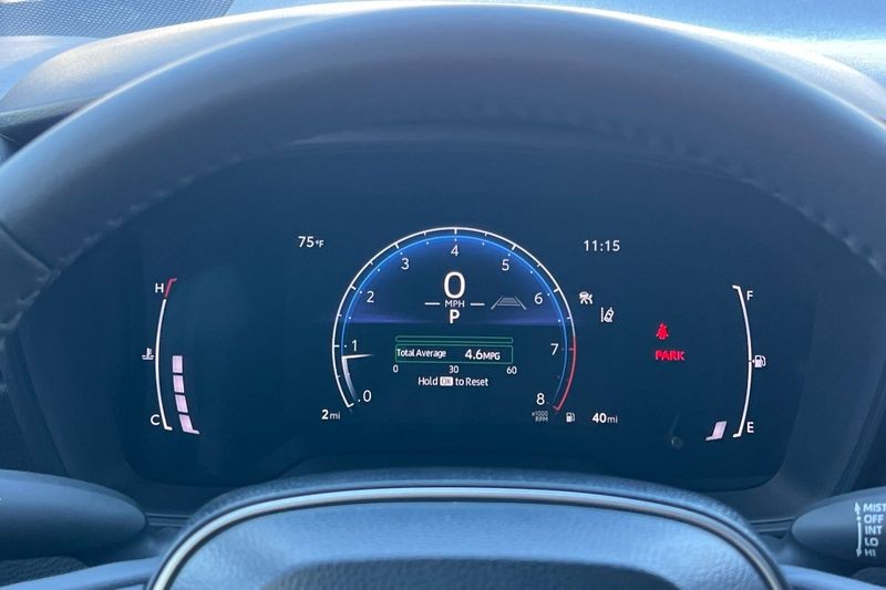 Toyota Corolla Vehicle Full-screen Gallery Image 21