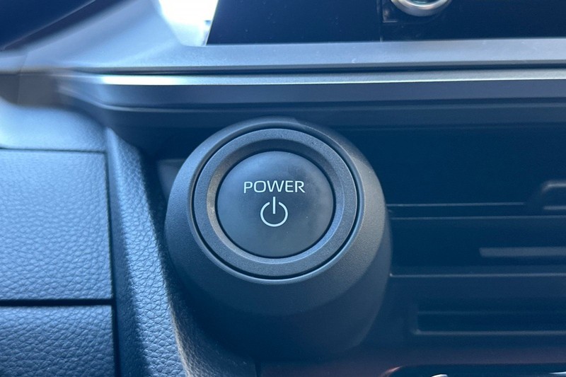 Toyota Prius Prime Vehicle Full-screen Gallery Image 22