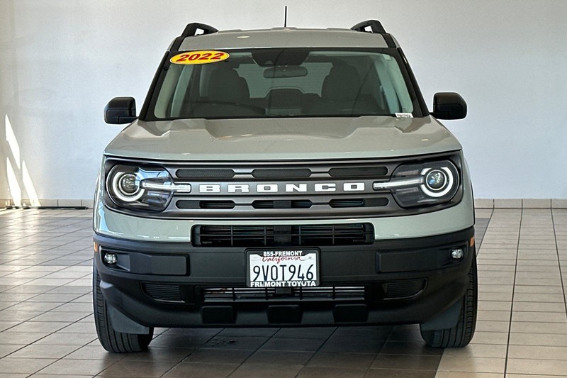 Ford Bronco Sport Vehicle Full-screen Gallery Image 09