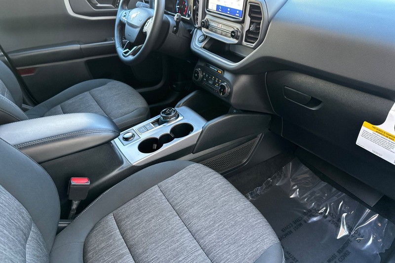 Ford Bronco Sport Vehicle Full-screen Gallery Image 16