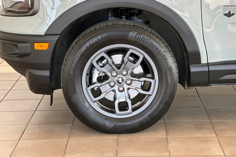 Ford Bronco Sport Vehicle Full-screen Gallery Image 26