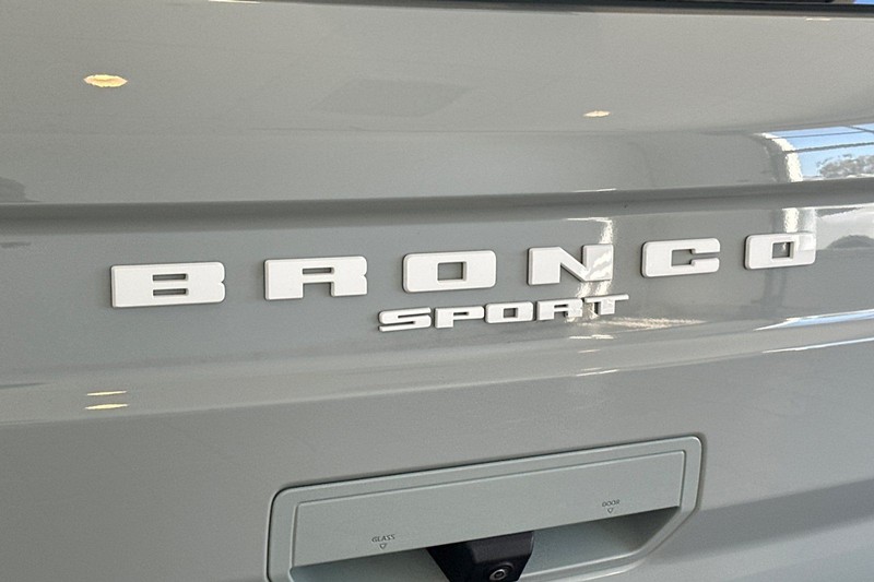 Ford Bronco Sport Vehicle Full-screen Gallery Image 27