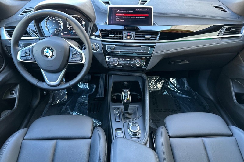 BMW X2 Vehicle Full-screen Gallery Image 13