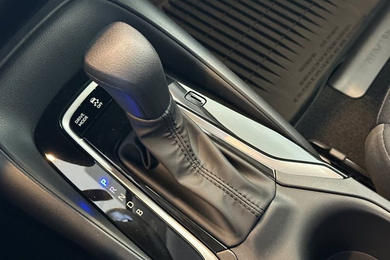 Toyota Corolla Vehicle Full-screen Gallery Image 21