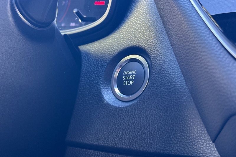 Toyota Corolla Vehicle Full-screen Gallery Image 22