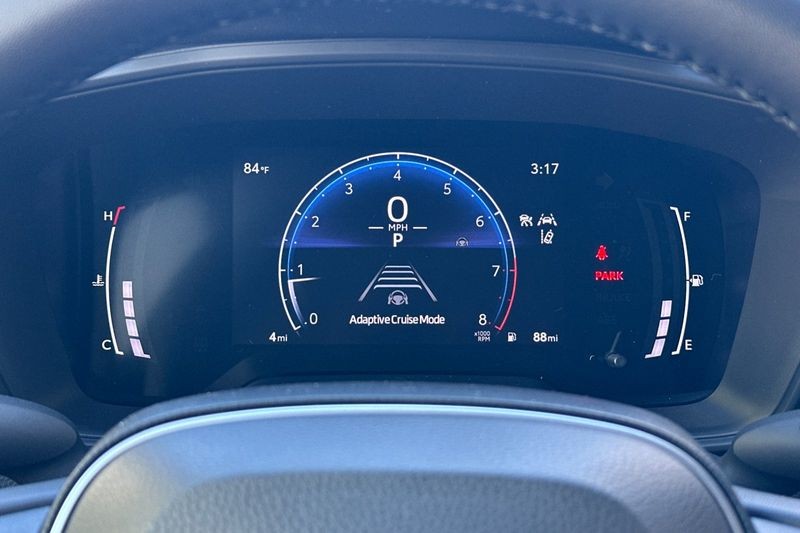 Toyota Corolla Vehicle Full-screen Gallery Image 24