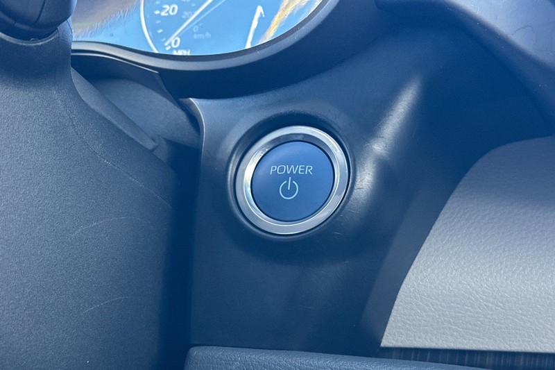 Toyota Sienna Vehicle Full-screen Gallery Image 25