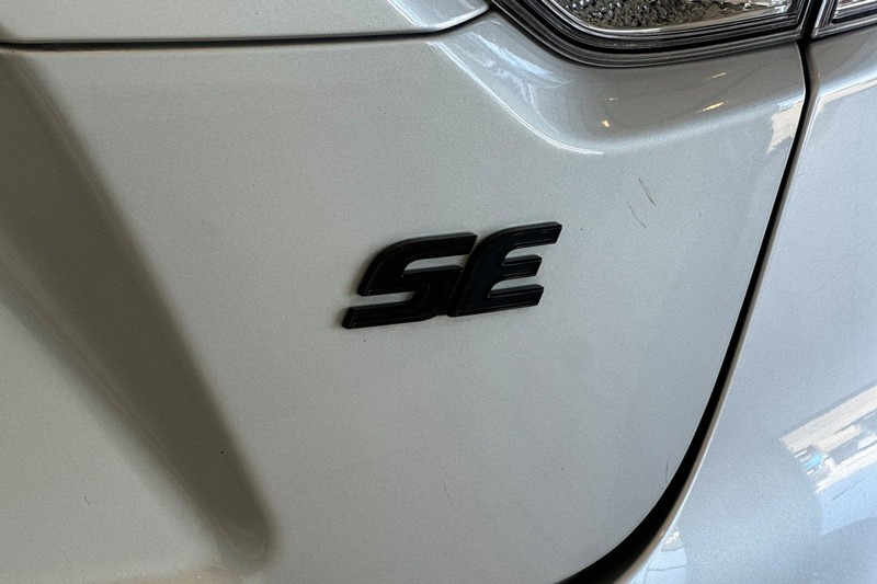 Toyota Corolla Vehicle Full-screen Gallery Image 25