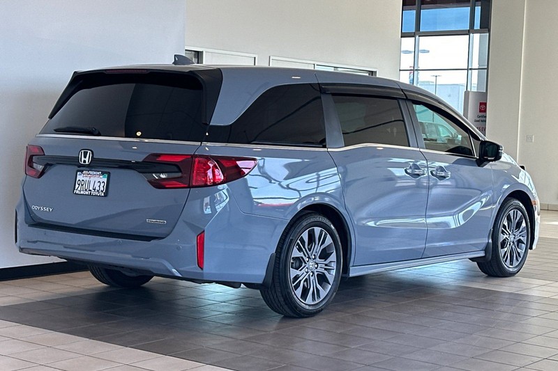 Honda Odyssey Vehicle Full-screen Gallery Image 04