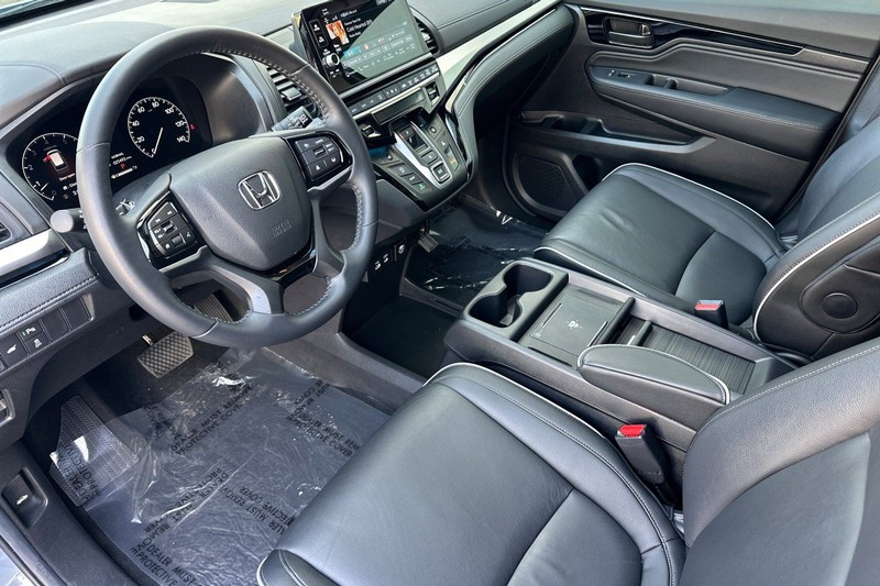 Honda Odyssey Vehicle Full-screen Gallery Image 10