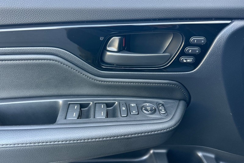 Honda Odyssey Vehicle Full-screen Gallery Image 11