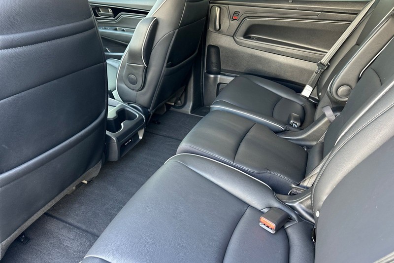 Honda Odyssey Vehicle Full-screen Gallery Image 12