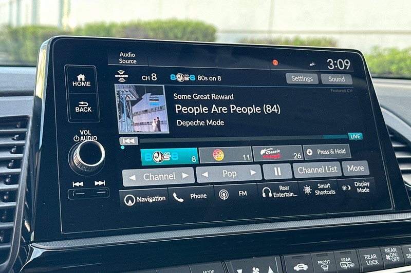 Honda Odyssey Vehicle Full-screen Gallery Image 20