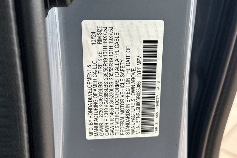 Honda Odyssey Vehicle Full-screen Gallery Image 32