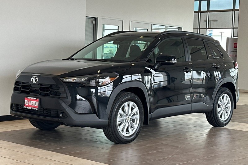 Toyota Corolla Cross Vehicle Full-screen Gallery Image 08